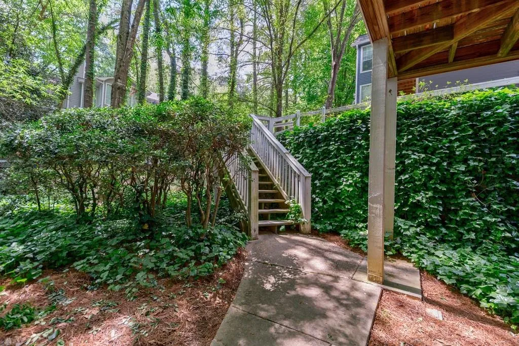 1106 Gettysburg Place, Sandy Springs, Georgia 30350, 2 Bedrooms Bedrooms, ,2 BathroomsBathrooms,Residential,Sold,1106 Gettysburg Place,6872975