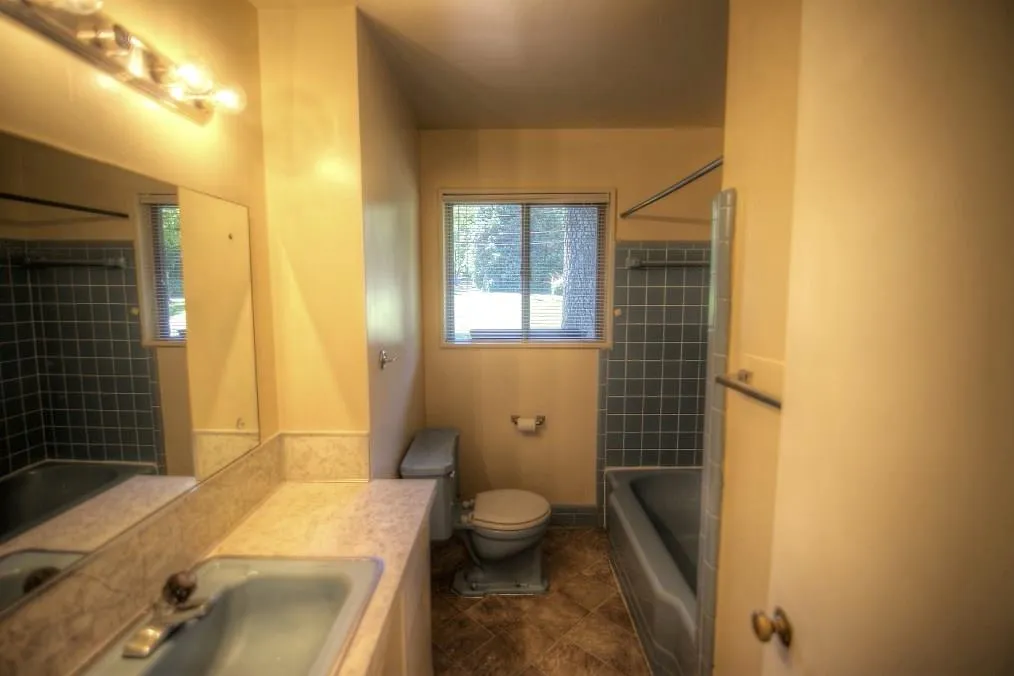 6215 Hunting Creek Road, Atlanta, Georgia 30328, 3 Bedrooms Bedrooms, ,2 BathroomsBathrooms,Residential,Sold,6215 Hunting Creek Road,5752718