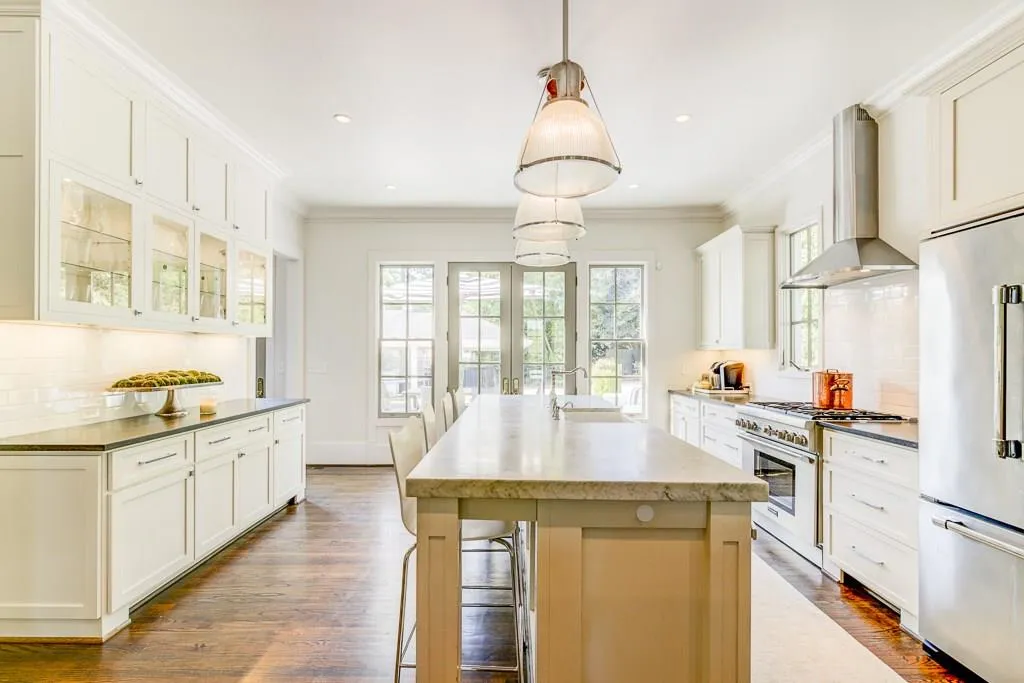798 Wellesley Drive Nw, Atlanta, Georgia 30305, 5 Bedrooms Bedrooms, ,4 BathroomsBathrooms,Residential,Sold,798 Wellesley Drive Nw,5837110
