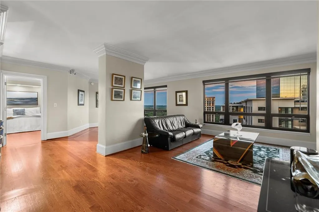 3481 Lakeside Drive Ne Unit P203, Atlanta, Georgia 30326, 2 Bedrooms Bedrooms, ,2 BathroomsBathrooms,Residential,For Sale,3481 Lakeside Drive Ne Unit P203,7623429