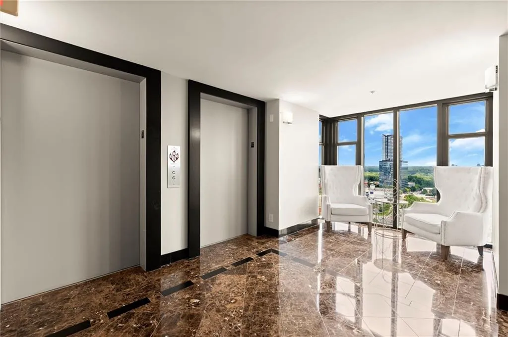 3481 Lakeside Drive Ne Unit P203, Atlanta, Georgia 30326, 2 Bedrooms Bedrooms, ,2 BathroomsBathrooms,Residential,For Sale,3481 Lakeside Drive Ne Unit P203,7623429