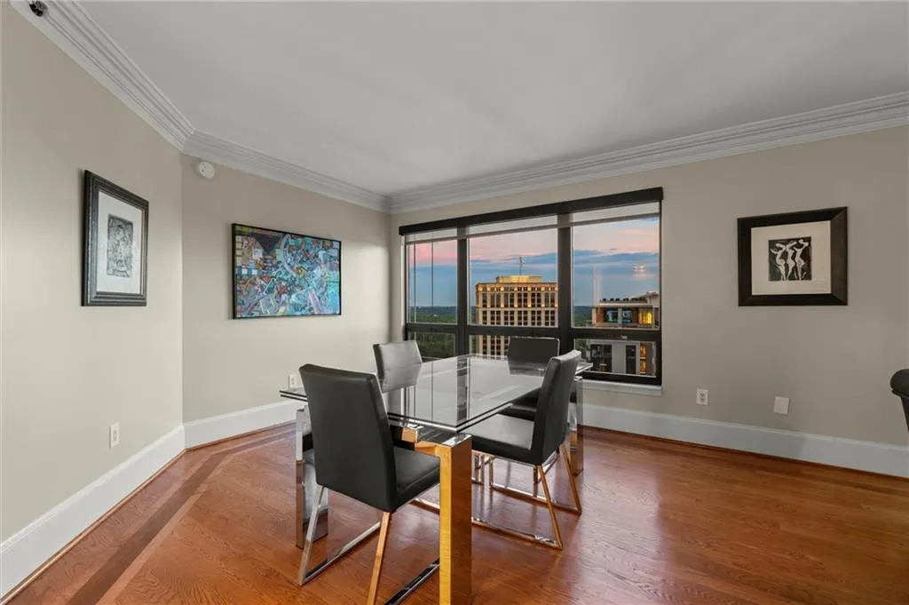 3481 Lakeside Drive Ne Unit P203, Atlanta, Georgia 30326, 2 Bedrooms Bedrooms, ,2 BathroomsBathrooms,Residential,For Sale,3481 Lakeside Drive Ne Unit P203,7623429