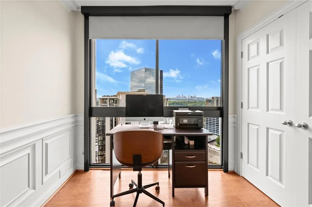 3481 Lakeside Drive Ne Unit P203, Atlanta, Georgia 30326, 2 Bedrooms Bedrooms, ,2 BathroomsBathrooms,Residential,For Sale,3481 Lakeside Drive Ne Unit P203,7623429