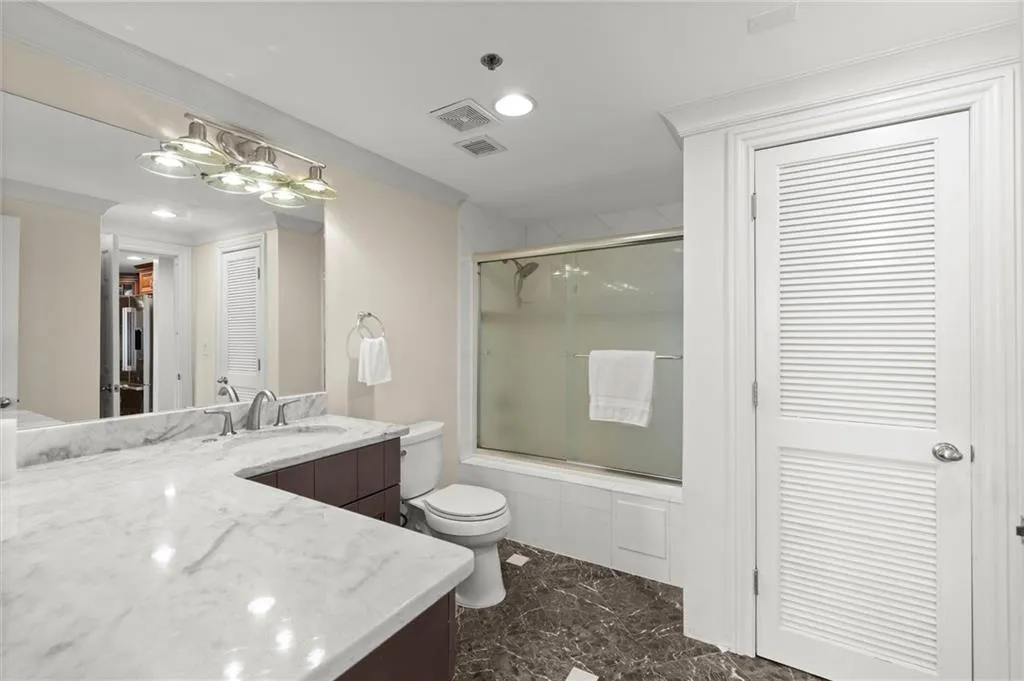 3481 Lakeside Drive Ne Unit P203, Atlanta, Georgia 30326, 2 Bedrooms Bedrooms, ,2 BathroomsBathrooms,Residential,For Sale,3481 Lakeside Drive Ne Unit P203,7623429