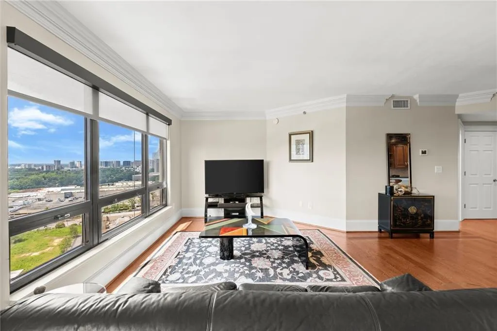 3481 Lakeside Drive Ne Unit P203, Atlanta, Georgia 30326, 2 Bedrooms Bedrooms, ,2 BathroomsBathrooms,Residential,For Sale,3481 Lakeside Drive Ne Unit P203,7623429