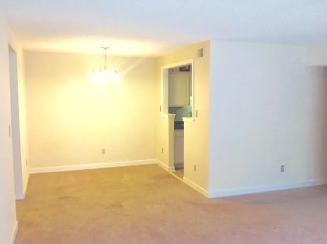 2017 Wingate Way, Sandy Springs, Georgia 30350, 2 Bedrooms Bedrooms, ,2 BathroomsBathrooms,Residential,Sold,2017 Wingate Way,5909125