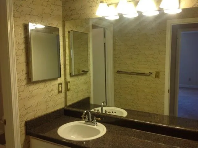 2017 Wingate Way, Sandy Springs, Georgia 30350, 2 Bedrooms Bedrooms, ,2 BathroomsBathrooms,Residential,Sold,2017 Wingate Way,5909125