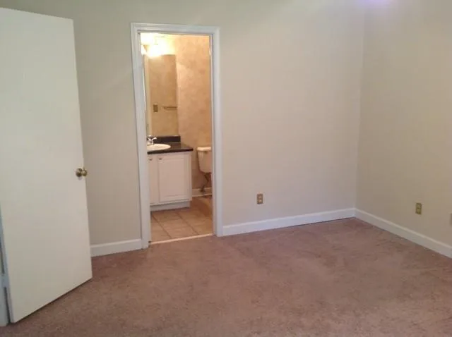 2017 Wingate Way, Sandy Springs, Georgia 30350, 2 Bedrooms Bedrooms, ,2 BathroomsBathrooms,Residential,Sold,2017 Wingate Way,5909125