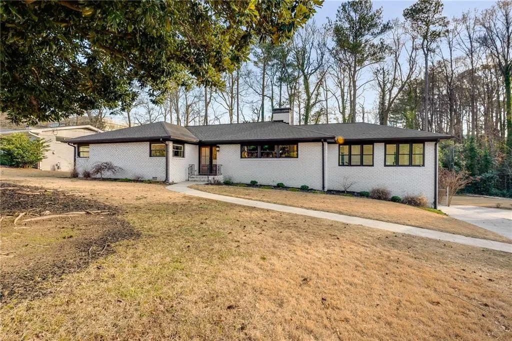 705 Glenforest Road, Atlanta, Georgia 30328, 4 Bedrooms Bedrooms, ,3 BathroomsBathrooms,Residential,Sold,705 Glenforest Road,7503397