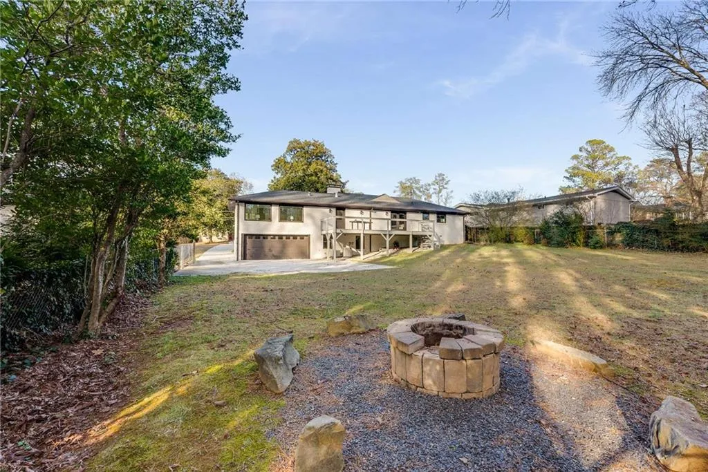 705 Glenforest Road, Atlanta, Georgia 30328, 4 Bedrooms Bedrooms, ,3 BathroomsBathrooms,Residential,Sold,705 Glenforest Road,7503397