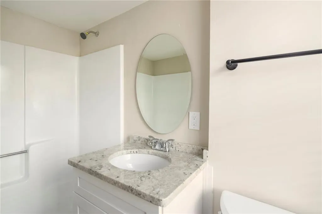 780 Starlight Lane, Sandy Springs, Georgia 30342, 5 Bedrooms Bedrooms, ,3 BathroomsBathrooms,Residential,Sold,780 Starlight Lane,6701758