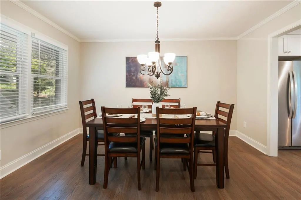 780 Starlight Lane, Sandy Springs, Georgia 30342, 5 Bedrooms Bedrooms, ,3 BathroomsBathrooms,Residential,Sold,780 Starlight Lane,6701758