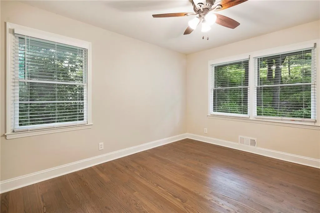 780 Starlight Lane, Sandy Springs, Georgia 30342, 5 Bedrooms Bedrooms, ,3 BathroomsBathrooms,Residential,Sold,780 Starlight Lane,6701758