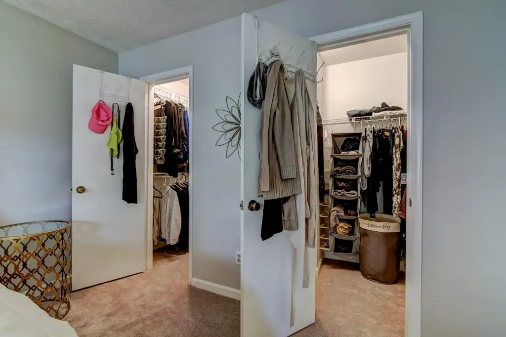 7750 Roswell Road Unit 5h, Sandy Springs, Georgia 30350, 2 Bedrooms Bedrooms, ,1 BathroomBathrooms,Residential,Sold,7750 Roswell Road Unit 5h,5965489