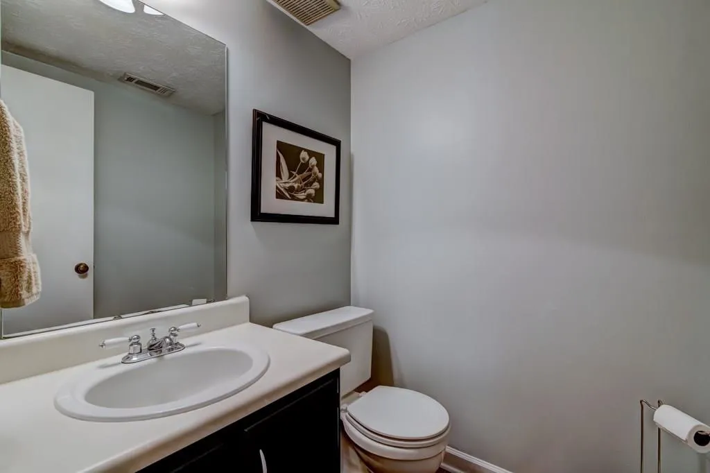 7750 Roswell Road Unit 5h, Sandy Springs, Georgia 30350, 2 Bedrooms Bedrooms, ,1 BathroomBathrooms,Residential,Sold,7750 Roswell Road Unit 5h,5965489