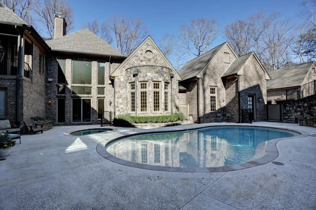 347 Tall Oaks Drive, Atlanta, Georgia 30342, 6 Bedrooms Bedrooms, ,7 BathroomsBathrooms,Residential,Sold,347 Tall Oaks Drive,5805454