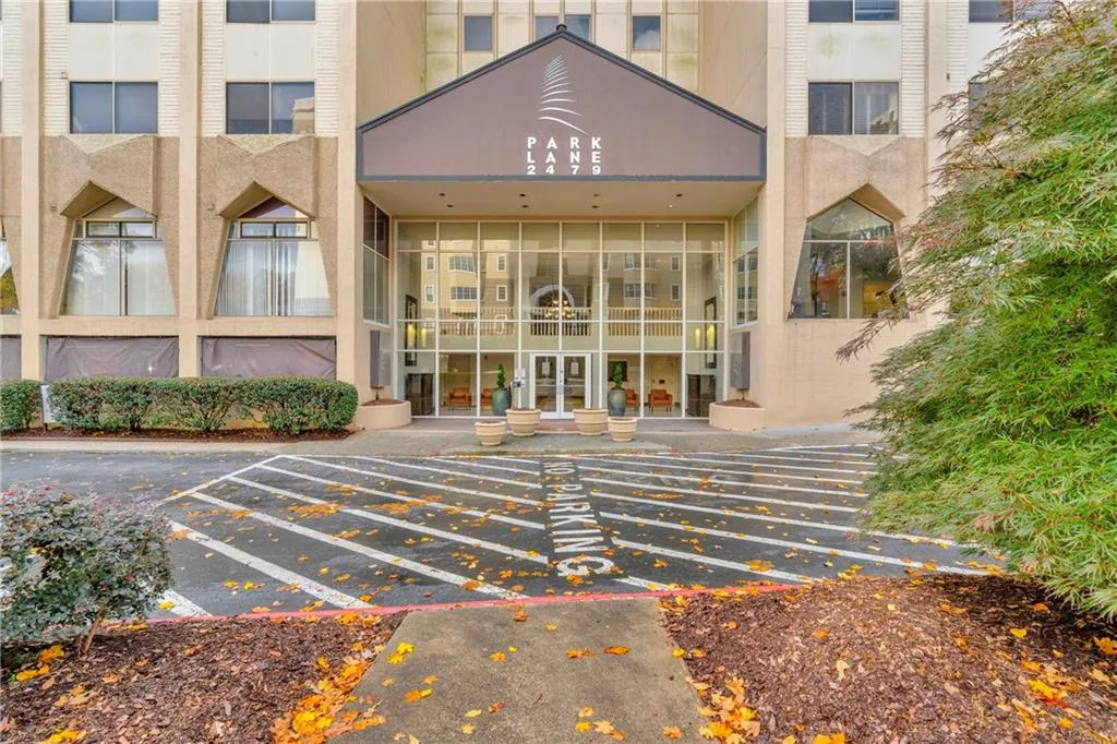 2479 Peachtree Road Ne Unit 506, Atlanta, Georgia 30305, 1 Bedroom Bedrooms, 0 ,1 BathroomBathrooms,Residential,For Sale,2479 Peachtree Road Ne Unit 506,7683191