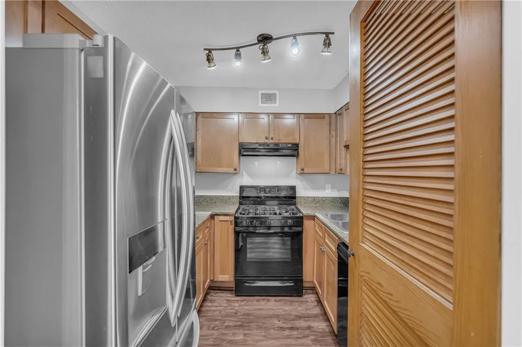2479 Peachtree Road Ne Unit 506, Atlanta, Georgia 30305, 1 Bedroom Bedrooms, 0 ,1 BathroomBathrooms,Residential,For Sale,2479 Peachtree Road Ne Unit 506,7683191