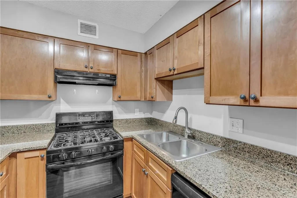 2479 Peachtree Road Ne Unit 506, Atlanta, Georgia 30305, 1 Bedroom Bedrooms, 0 ,1 BathroomBathrooms,Residential,For Sale,2479 Peachtree Road Ne Unit 506,7683191