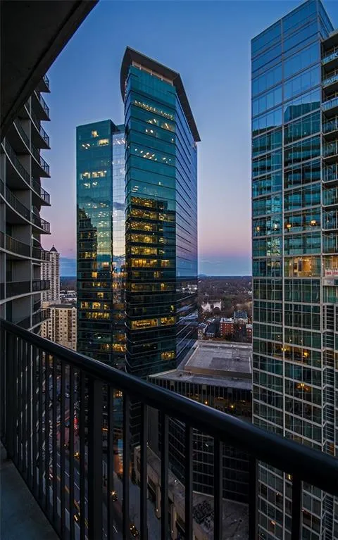1080 Peachtree Street Ne Unit 2210, Atlanta, Georgia 30309, 2 Bedrooms Bedrooms, ,2 BathroomsBathrooms,Residential,Sold,1080 Peachtree Street Ne Unit 2210,5649213
