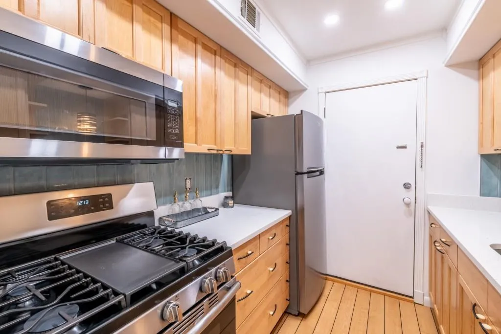 6851 Roswell Road Unit 0-9, Sandy Springs, Georgia 30328, 1 Bedroom Bedrooms, ,1 BathroomBathrooms,Residential,Sold,6851 Roswell Road Unit 0-9,6987019