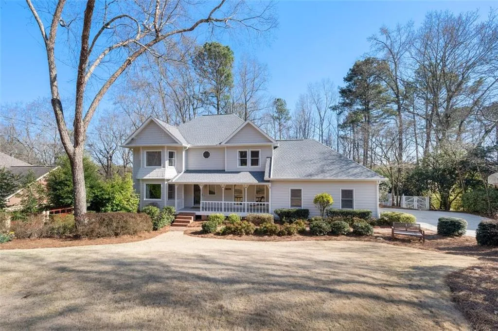 325 Wynland Trace, Sandy Springs, Georgia 30350, 4 Bedrooms Bedrooms, ,2 BathroomsBathrooms,Residential,Sold,325 Wynland Trace,7539604