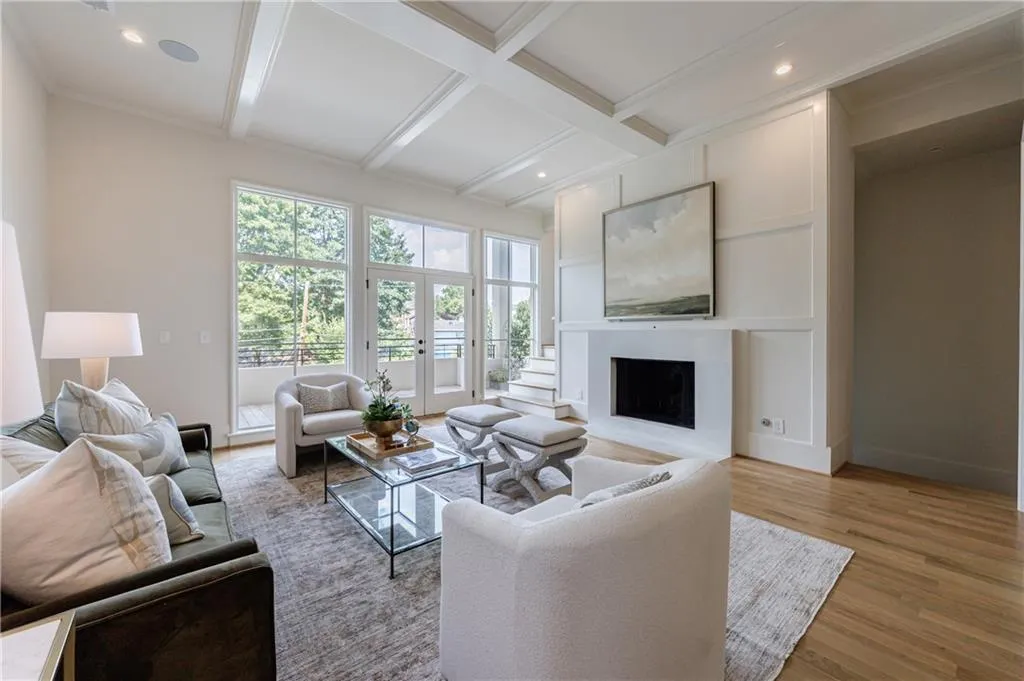 81 Delmont Drive Ne, Atlanta, Georgia 30305, 4 Bedrooms Bedrooms, ,3 BathroomsBathrooms,Residential,For Sale,81 Delmont Drive Ne,7635841