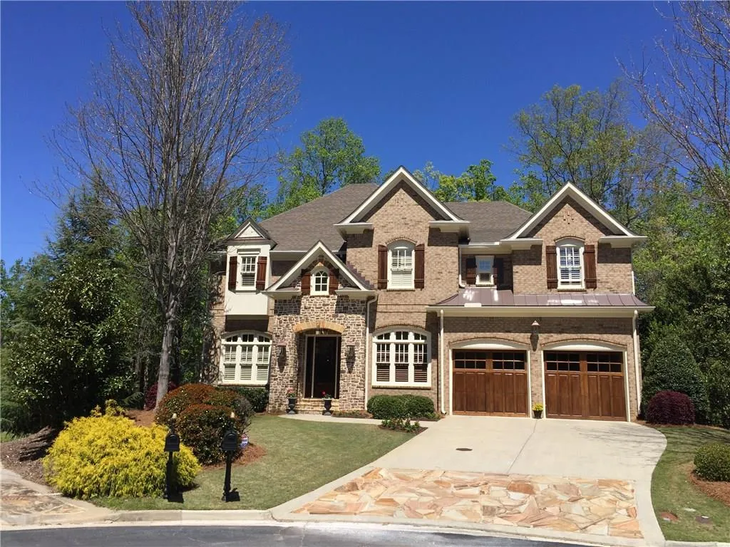 940 Glengate Place, Sandy Springs, Georgia 30328, 6 Bedrooms Bedrooms, ,5 BathroomsBathrooms,Residential,Sold,940 Glengate Place,5674411