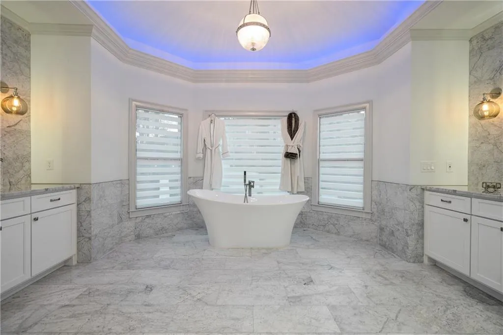 174 Mystic Place, Atlanta, Georgia 30342, 5 Bedrooms Bedrooms, ,4 BathroomsBathrooms,Residential,Sold,174 Mystic Place,6124369