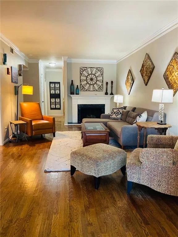 5227 Glenridge Drive Ne, Atlanta, Georgia 30342, 3 Bedrooms Bedrooms, ,3 BathroomsBathrooms,Residential,Sold,5227 Glenridge Drive Ne,7019945