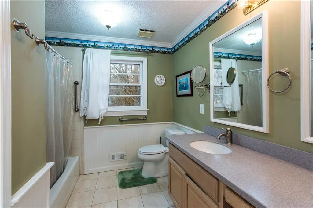 55 Osner Drive, Atlanta, Georgia 30342, 3 Bedrooms Bedrooms, ,2 BathroomsBathrooms,Residential,Sold,55 Osner Drive,5939575