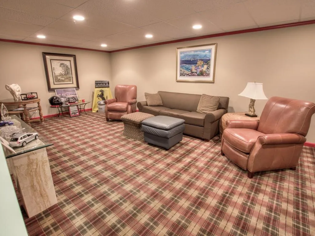 5950 Riverwood Drive, Sandy Springs, Georgia 30328, 5 Bedrooms Bedrooms, ,4 BathroomsBathrooms,Residential,Sold,5950 Riverwood Drive,5880392