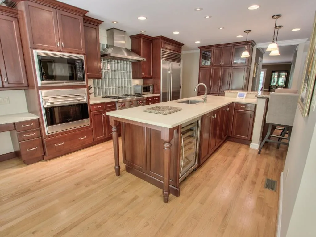 5950 Riverwood Drive, Sandy Springs, Georgia 30328, 5 Bedrooms Bedrooms, ,4 BathroomsBathrooms,Residential,Sold,5950 Riverwood Drive,5880392