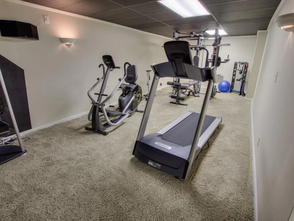 5950 Riverwood Drive, Sandy Springs, Georgia 30328, 5 Bedrooms Bedrooms, ,4 BathroomsBathrooms,Residential,Sold,5950 Riverwood Drive,5880392