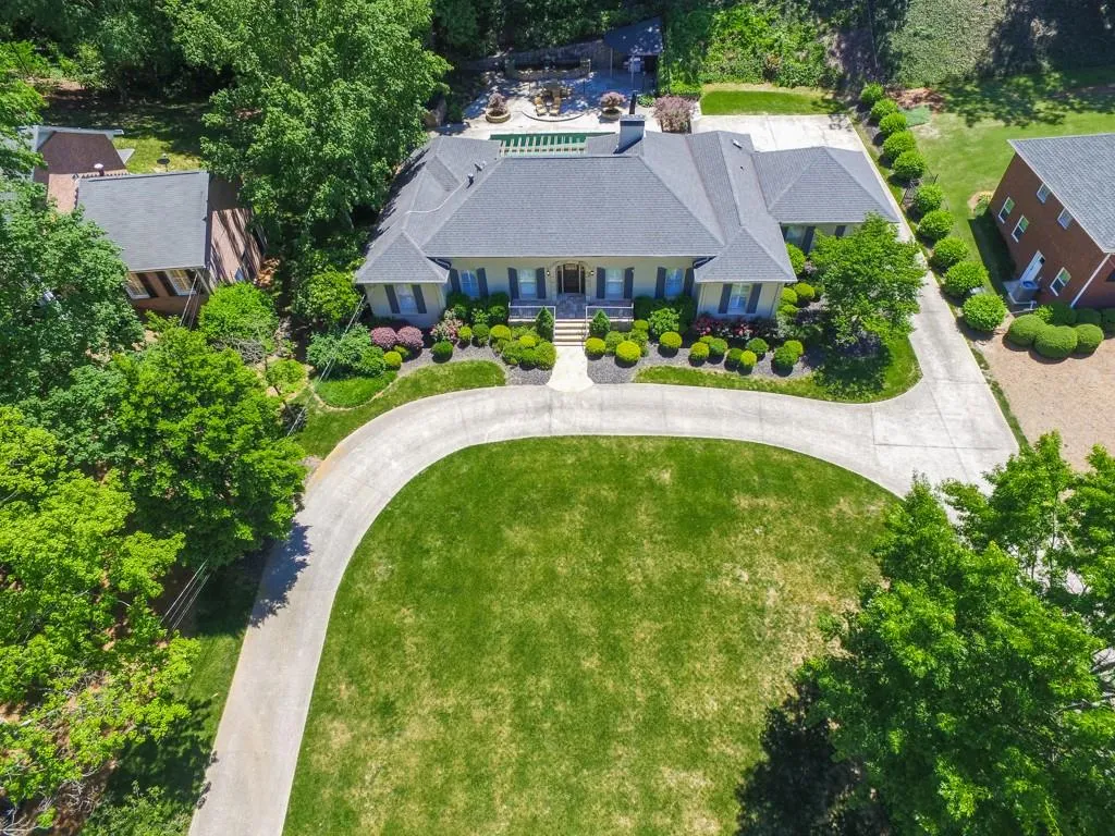 5950 Riverwood Drive, Sandy Springs, Georgia 30328, 5 Bedrooms Bedrooms, ,4 BathroomsBathrooms,Residential,Sold,5950 Riverwood Drive,5880392