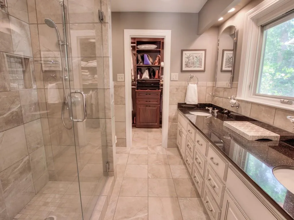 5950 Riverwood Drive, Sandy Springs, Georgia 30328, 5 Bedrooms Bedrooms, ,4 BathroomsBathrooms,Residential,Sold,5950 Riverwood Drive,5880392