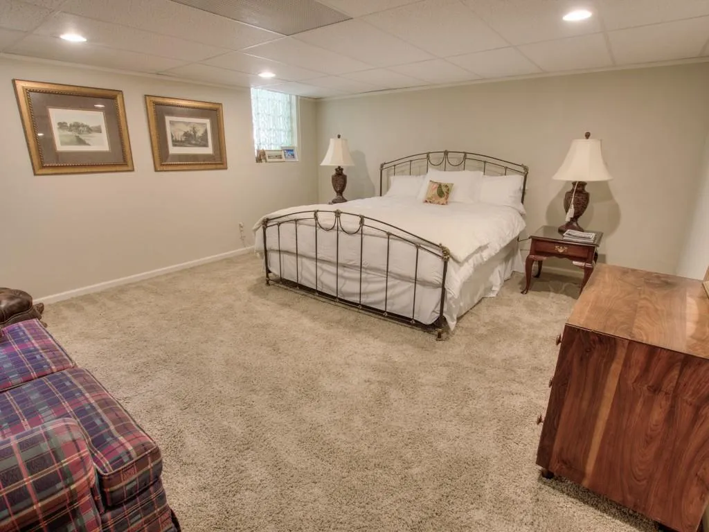 5950 Riverwood Drive, Sandy Springs, Georgia 30328, 5 Bedrooms Bedrooms, ,4 BathroomsBathrooms,Residential,Sold,5950 Riverwood Drive,5880392