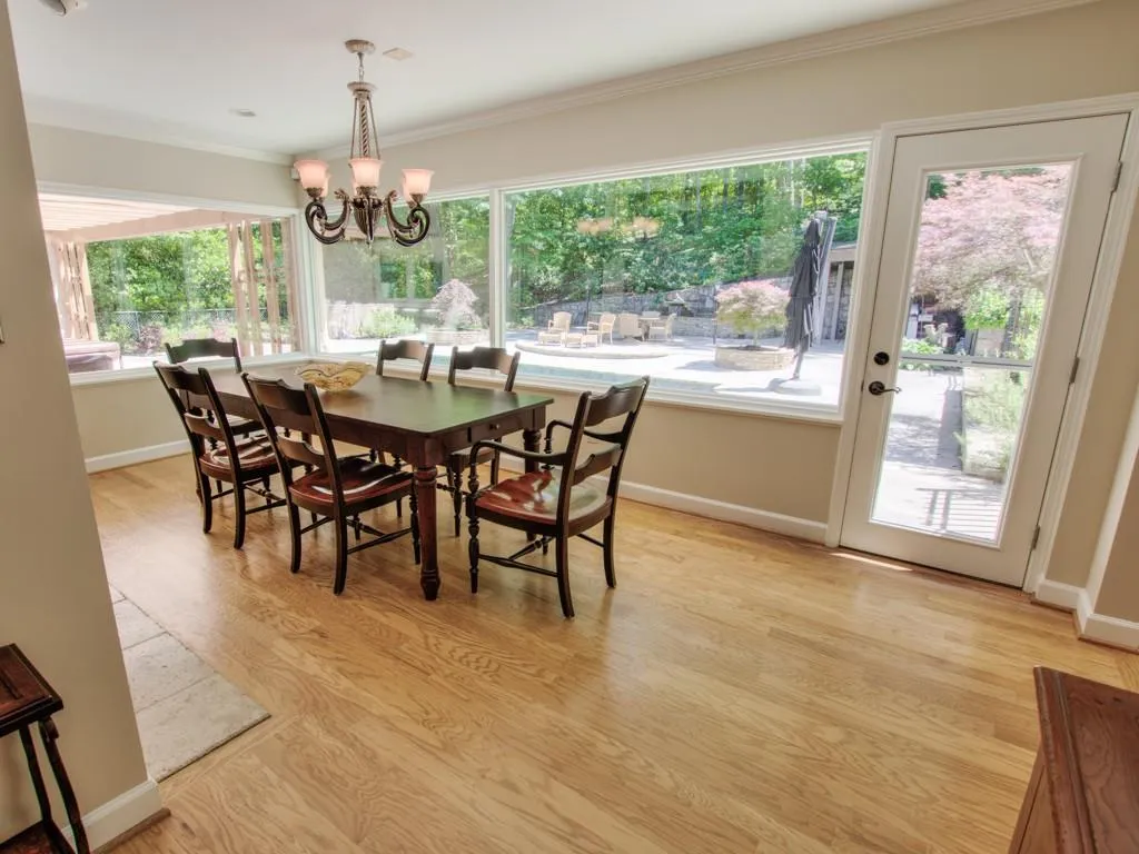 5950 Riverwood Drive, Sandy Springs, Georgia 30328, 5 Bedrooms Bedrooms, ,4 BathroomsBathrooms,Residential,Sold,5950 Riverwood Drive,5880392