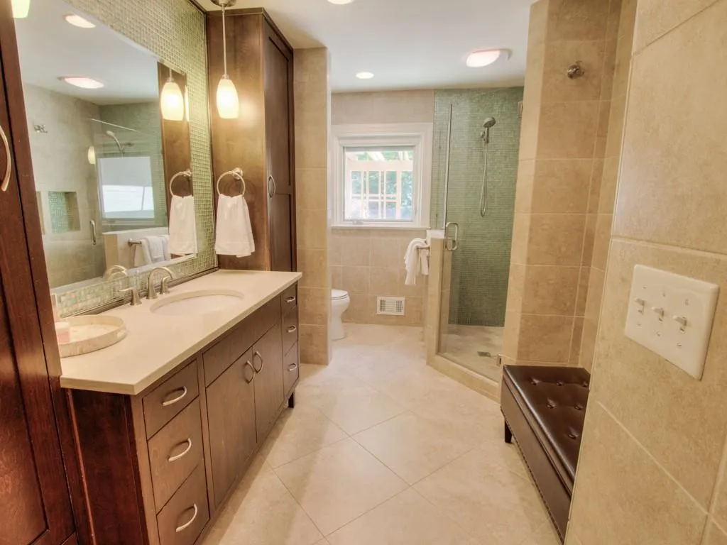 5950 Riverwood Drive, Sandy Springs, Georgia 30328, 5 Bedrooms Bedrooms, ,4 BathroomsBathrooms,Residential,Sold,5950 Riverwood Drive,5880392