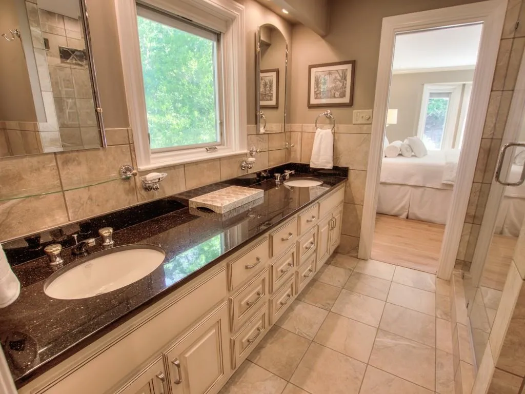 5950 Riverwood Drive, Sandy Springs, Georgia 30328, 5 Bedrooms Bedrooms, ,4 BathroomsBathrooms,Residential,Sold,5950 Riverwood Drive,5880392