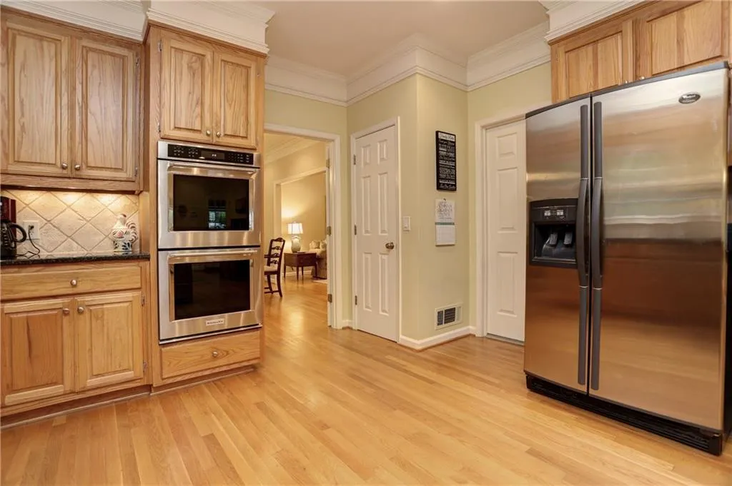 1035 Riverside Trace, Sandy Springs, Georgia 30328, 4 Bedrooms Bedrooms, ,3 BathroomsBathrooms,Residential,Sold,1035 Riverside Trace,5868759