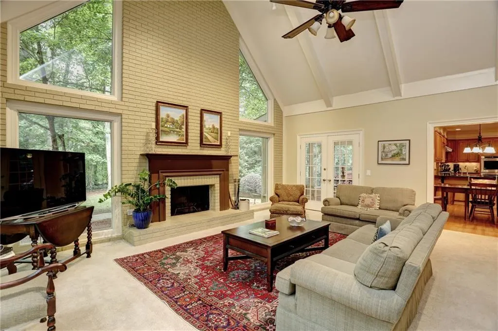 1035 Riverside Trace, Sandy Springs, Georgia 30328, 4 Bedrooms Bedrooms, ,3 BathroomsBathrooms,Residential,Sold,1035 Riverside Trace,5868759