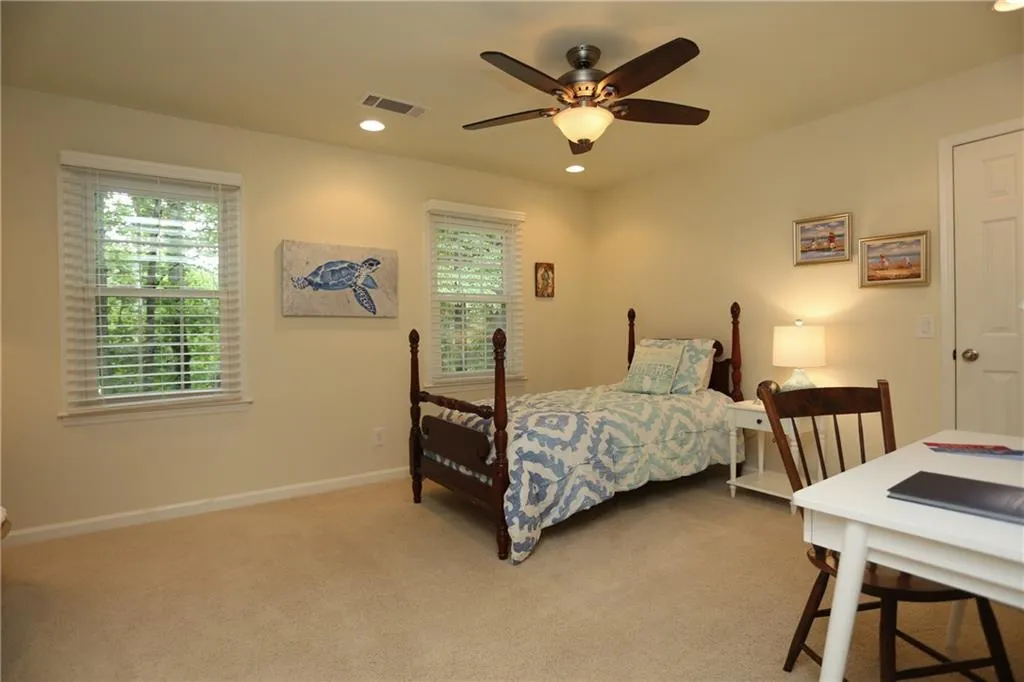1035 Riverside Trace, Sandy Springs, Georgia 30328, 4 Bedrooms Bedrooms, ,3 BathroomsBathrooms,Residential,Sold,1035 Riverside Trace,5868759