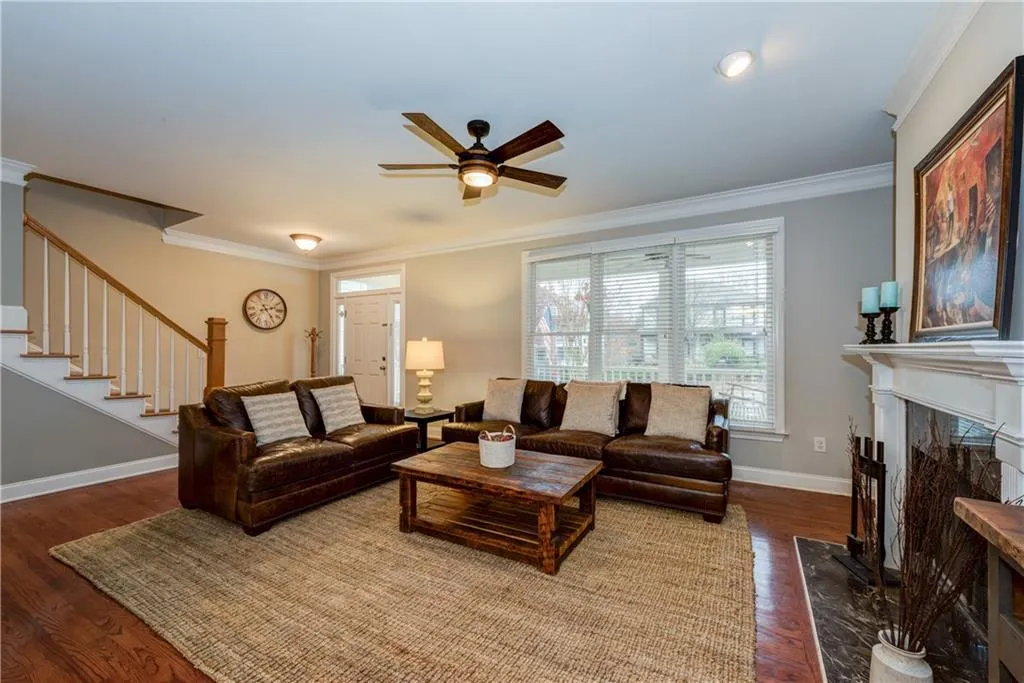 2146 La Dawn Lane Nw, Atlanta, Georgia 30318, 3 Bedrooms Bedrooms, ,3 BathroomsBathrooms,Residential,Sold,2146 La Dawn Lane Nw,5940865