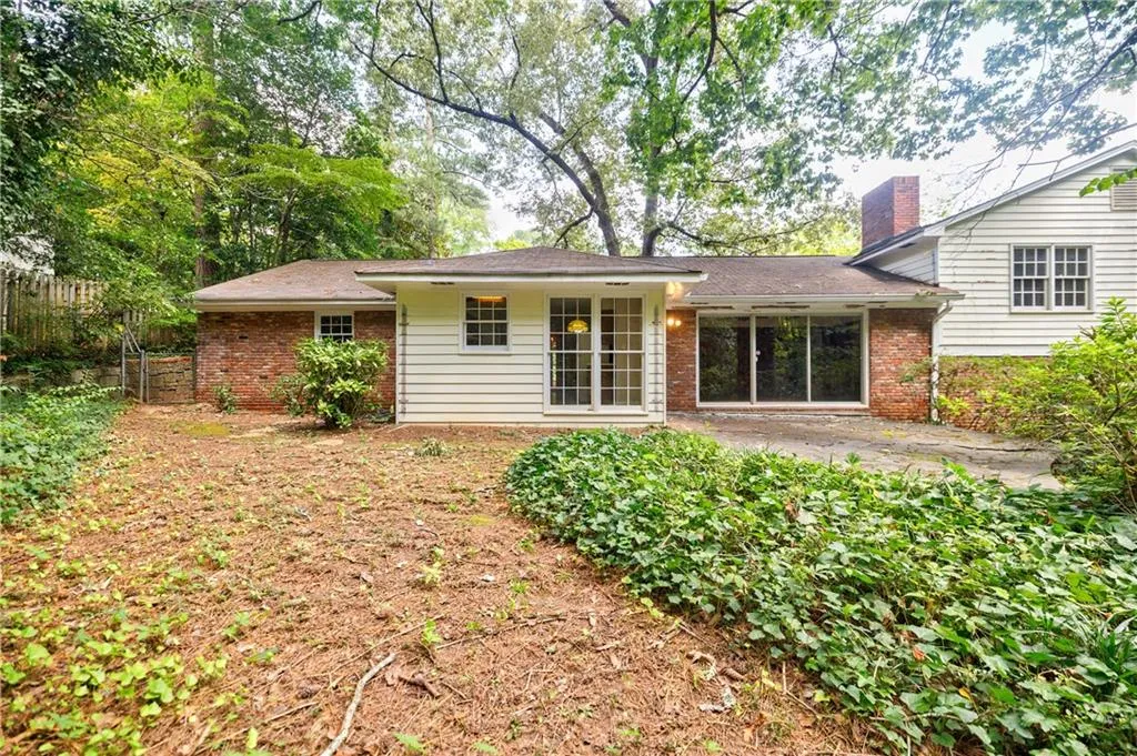 680 Edgewater Trail, Atlanta, Georgia 30328, 4 Bedrooms Bedrooms, ,3 BathroomsBathrooms,Residential,Sold,680 Edgewater Trail,7451228