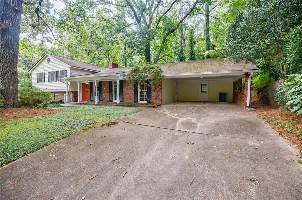 680 Edgewater Trail, Atlanta, Georgia 30328, 4 Bedrooms Bedrooms, ,3 BathroomsBathrooms,Residential,Sold,680 Edgewater Trail,7451228