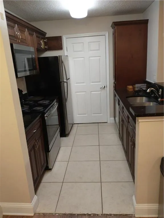 6110 Santa Fe Parkway, Sandy Springs, Georgia 30350, 2 Bedrooms Bedrooms, ,2 BathroomsBathrooms,Residential,Sold,6110 Santa Fe Parkway,6987390