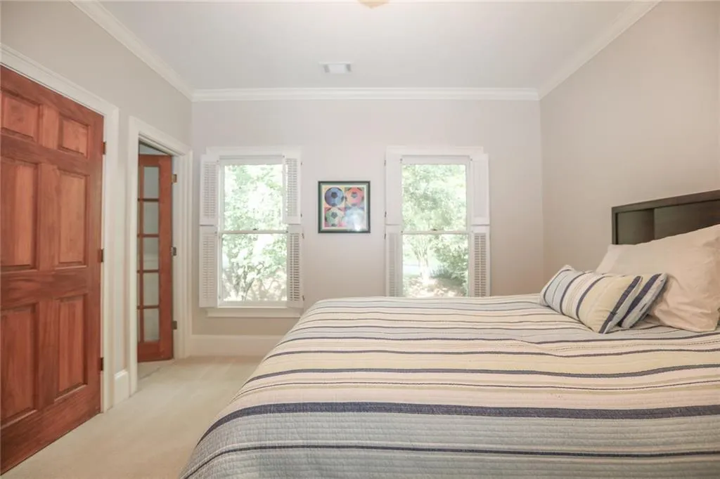 105 Grogans Landing, Sandy Springs, Georgia 30350, 5 Bedrooms Bedrooms, ,4 BathroomsBathrooms,Residential,Sold,105 Grogans Landing,5893681
