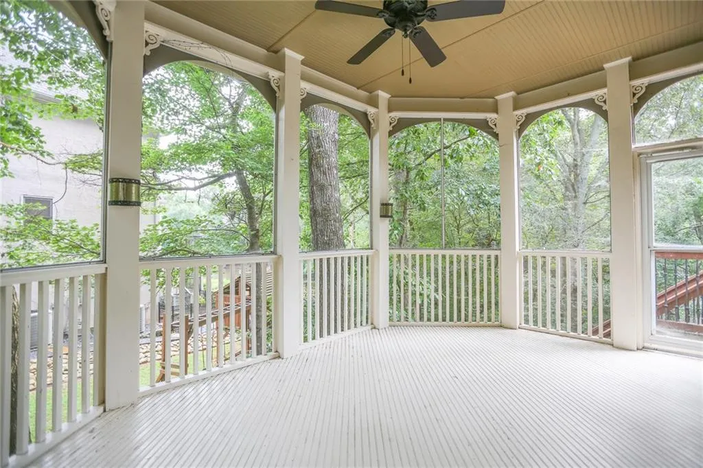 105 Grogans Landing, Sandy Springs, Georgia 30350, 5 Bedrooms Bedrooms, ,4 BathroomsBathrooms,Residential,Sold,105 Grogans Landing,5893681