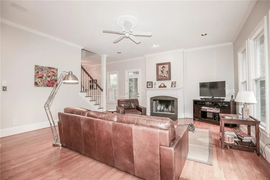 105 Grogans Landing, Sandy Springs, Georgia 30350, 5 Bedrooms Bedrooms, ,4 BathroomsBathrooms,Residential,Sold,105 Grogans Landing,5893681